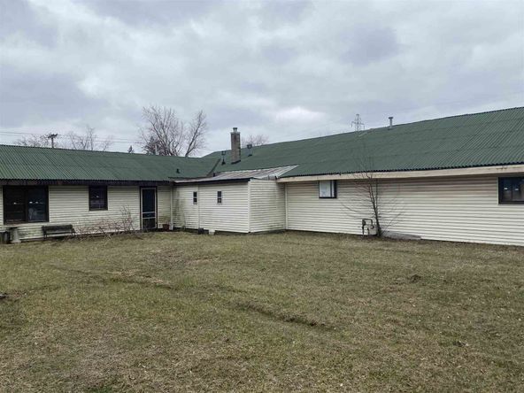 2916 Engle Rd, Fort Wayne, IN 46809